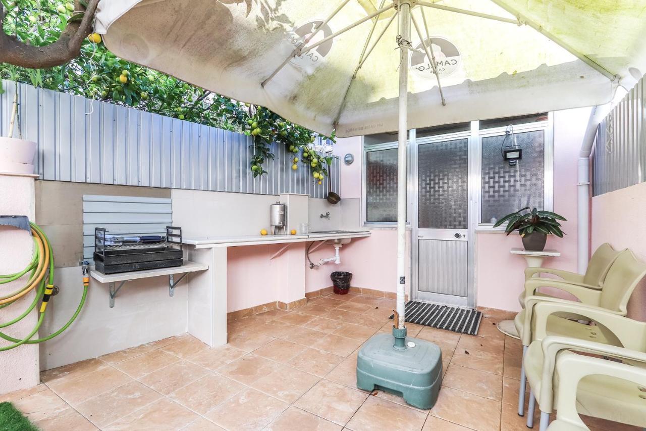 Vita Portucale ! Moscavide Casa Branca W/ Terrace Lisabona Exterior foto